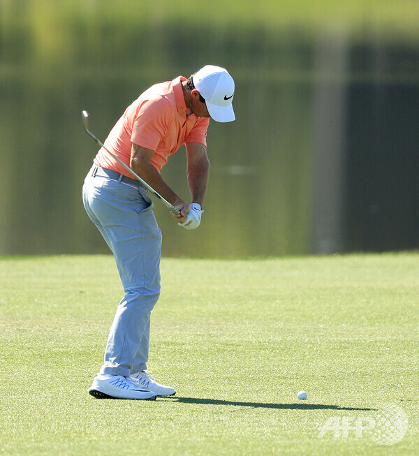 미국프로골프(PGA) 투어에서 정확한 임팩트로 유명한 활약하는 로리 맥길로이가 골프 스윙하는 모습이다. 사진제공=ⓒAFPBBNews = News1