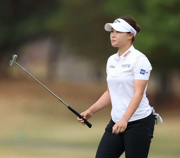 단단해진 김민솔 "선두 부담감 줄었어요…목표는 우승" [KLPGA iM금융오픈] < 인터뷰 < 뉴스 < 기사본문 - 골프한국 단단해진 김민솔 "선두... 