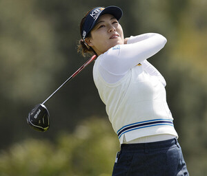<b>전인지</b>·<b>전지원</b>, 퍼힐스 박세리 <b>챔피언십</b> 2R 공동 9위…김효주는 심한 업다운...