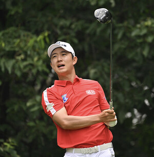 '원정파 <b>선전</b>' <b>송영한</b>, <b>디오픈</b> 1R 공동 18위…왕정훈 31위, 김민규 42위 ...