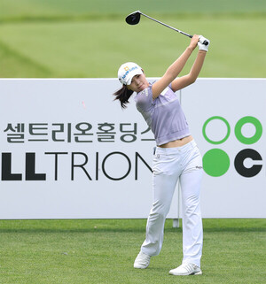 <b>이가영</b>, <b>셀트리온</b> 대회 연장 끝에 와이어투와이어 <b>우승</b>…KLPGA 통산 3승