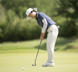 <b>이소미</b>, '메이저' 위민스 <b>PGA챔피언십</b> 둘째날 공동 5위 [LPGA]