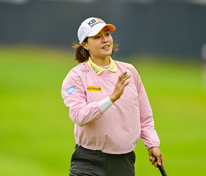 '메이저퀸' <b>전인지</b>, US여자오픈 둘째날 선두권 도약 [LPGA]