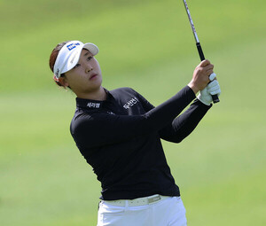 '양윤서 꺾은' <b>김민솔</b>, 메이저 <b>한국여자오픈 우승</b>…시즌 2승 'KLPGA 4승째...